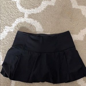 Black Lululemon skirt
